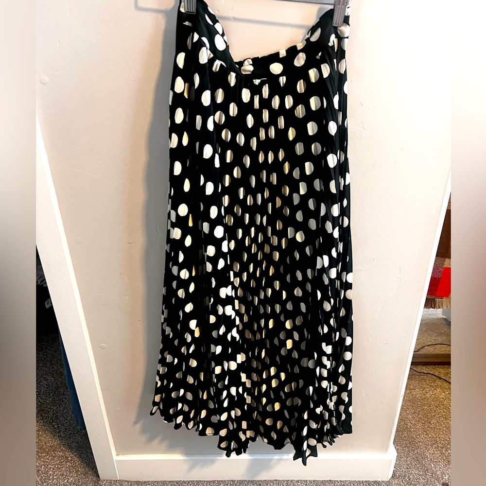 Pleated skirt by Maeve